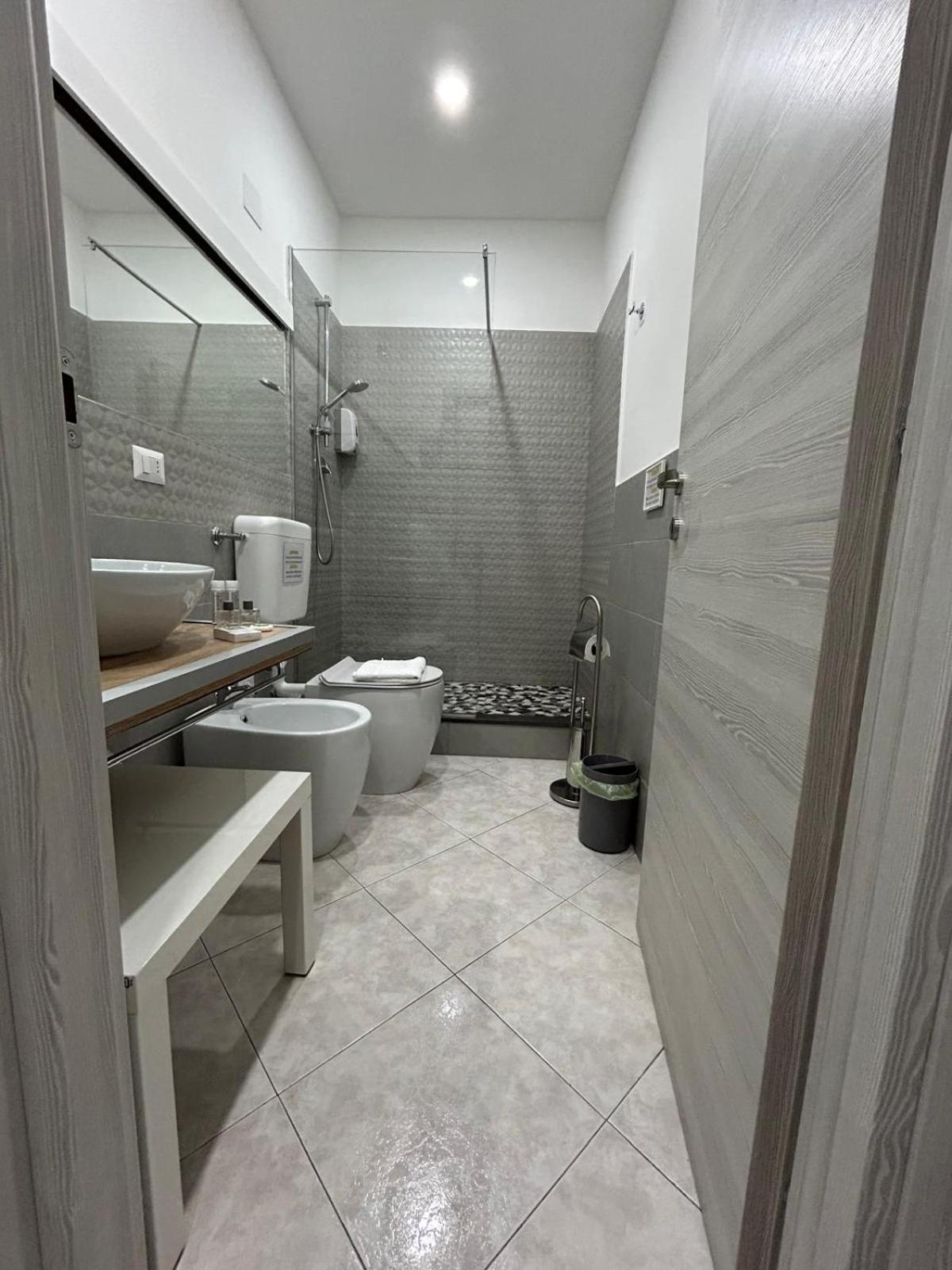 Pacini 88 Rooms And Apartment Catania Centro Buitenkant foto